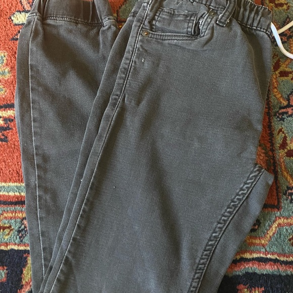 Boys levis joggers size L 12-13 - Picture 3 of 4